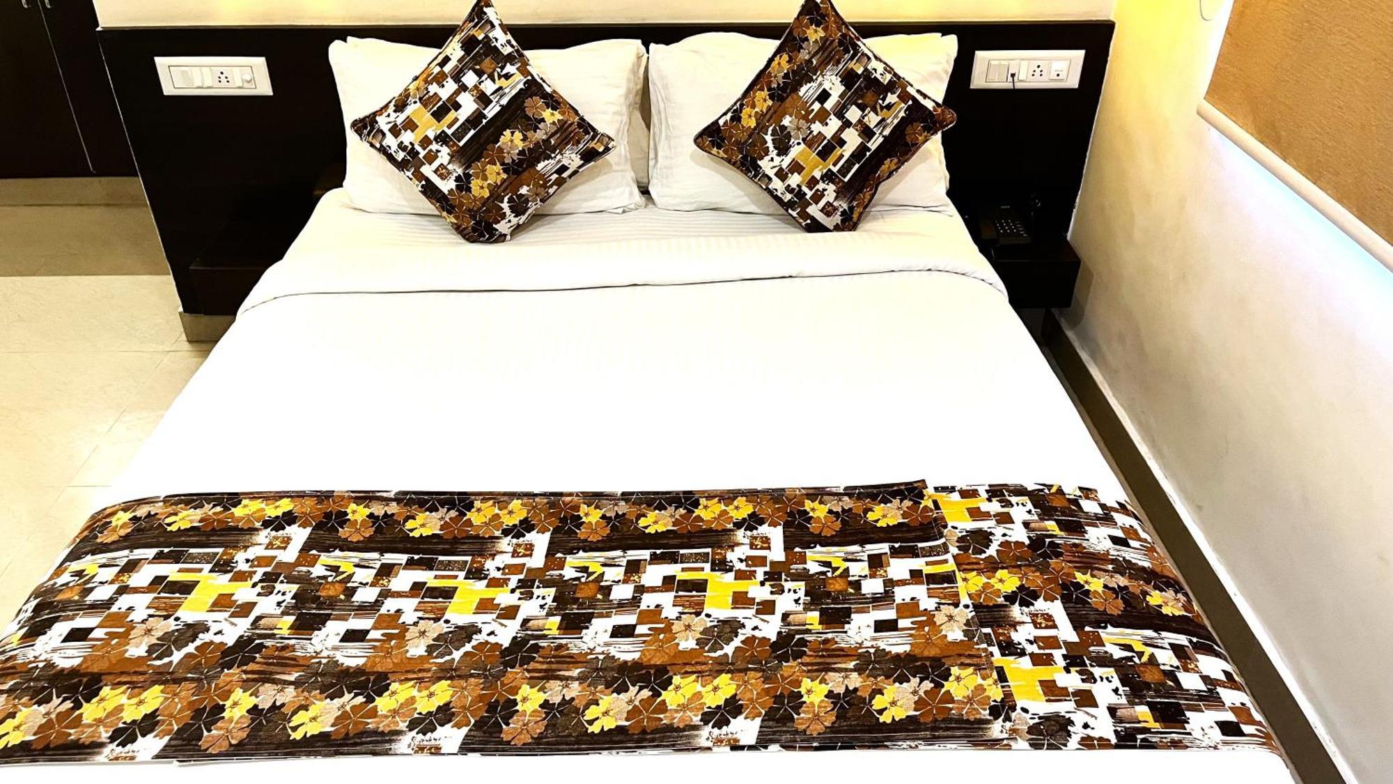 Athasri Hotel Hsr Layout Bangalore Exterior foto