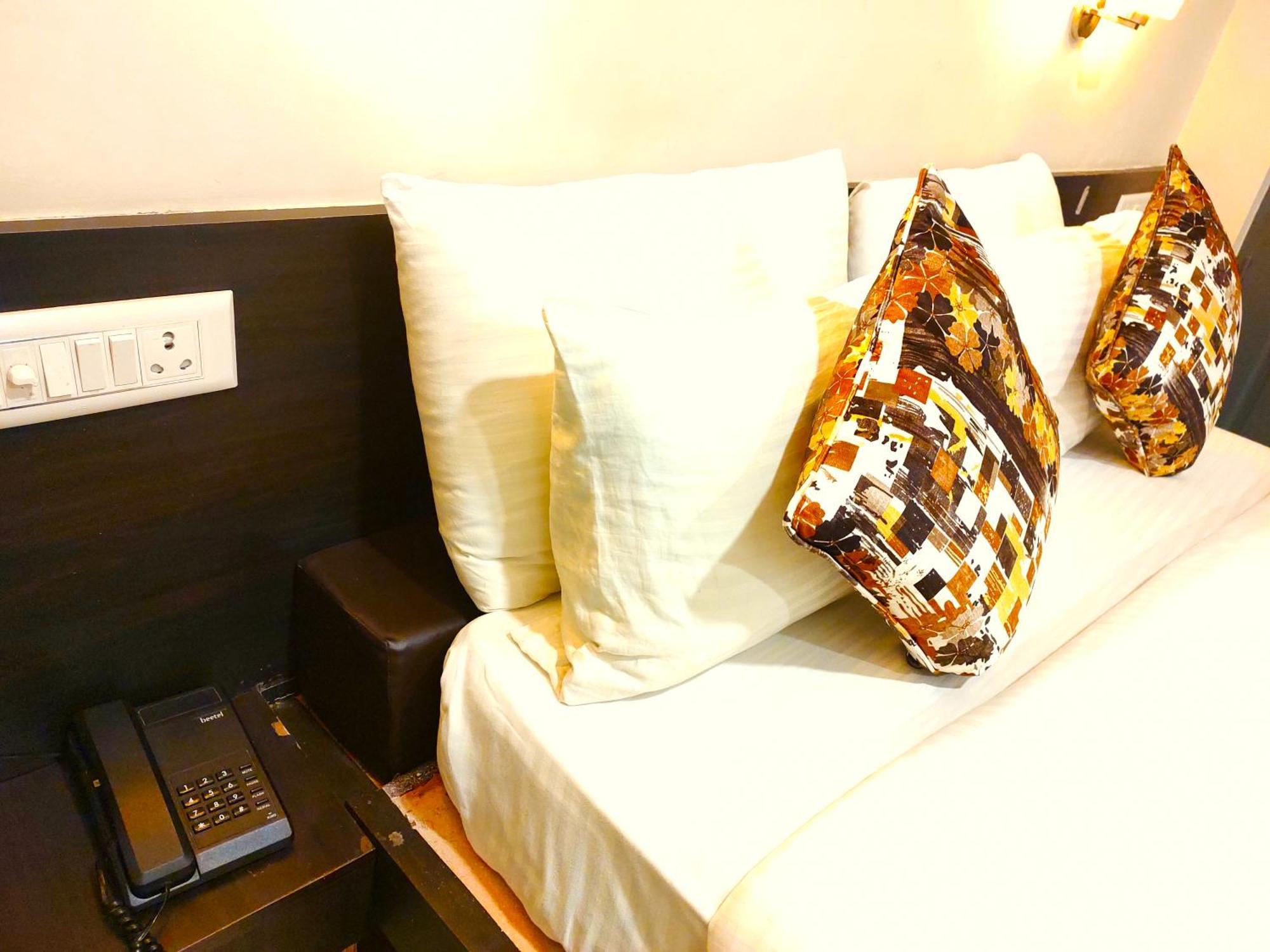 Athasri Hotel Hsr Layout Bangalore Exterior foto